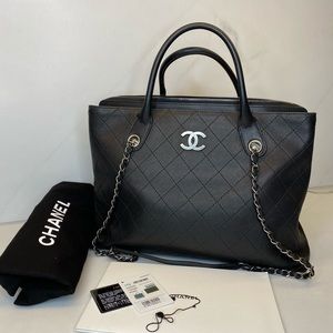 NWOT Chanel L Grained Calfskin Shopping Tote